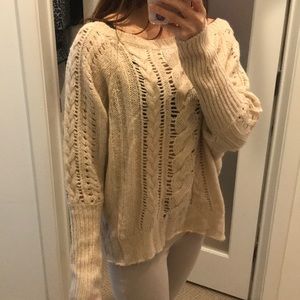🌸Juicy Couture cable knit sweater